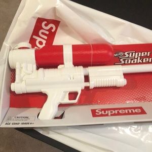 nerf supreme super soaker